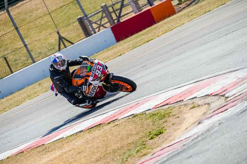 donington no limits trackday;donington park photographs;donington trackday photographs;no limits trackdays;peter wileman photography;trackday digital images;trackday photos